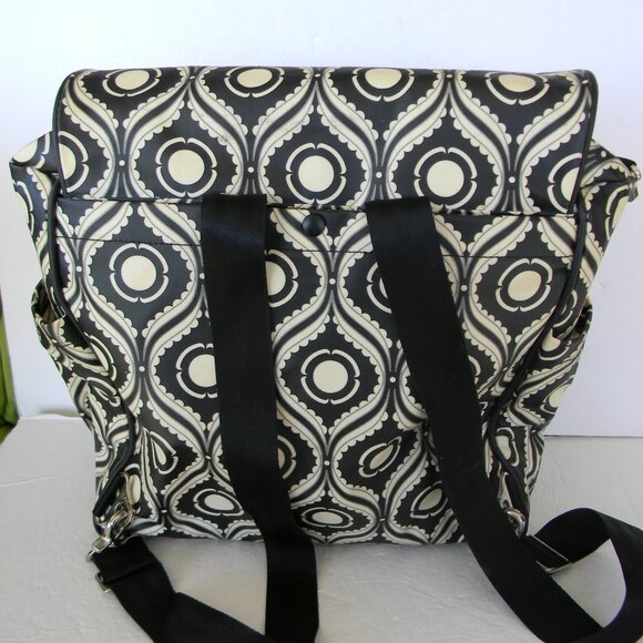 Petunia Pickle Bottom LARGE Diaper Bag Boxy Backpack BOHO CONVERTIBLE CROSSBODY - Picture 8 of 10
